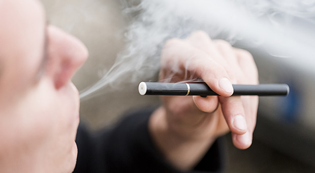 Why are people turning to disposable vapes?
