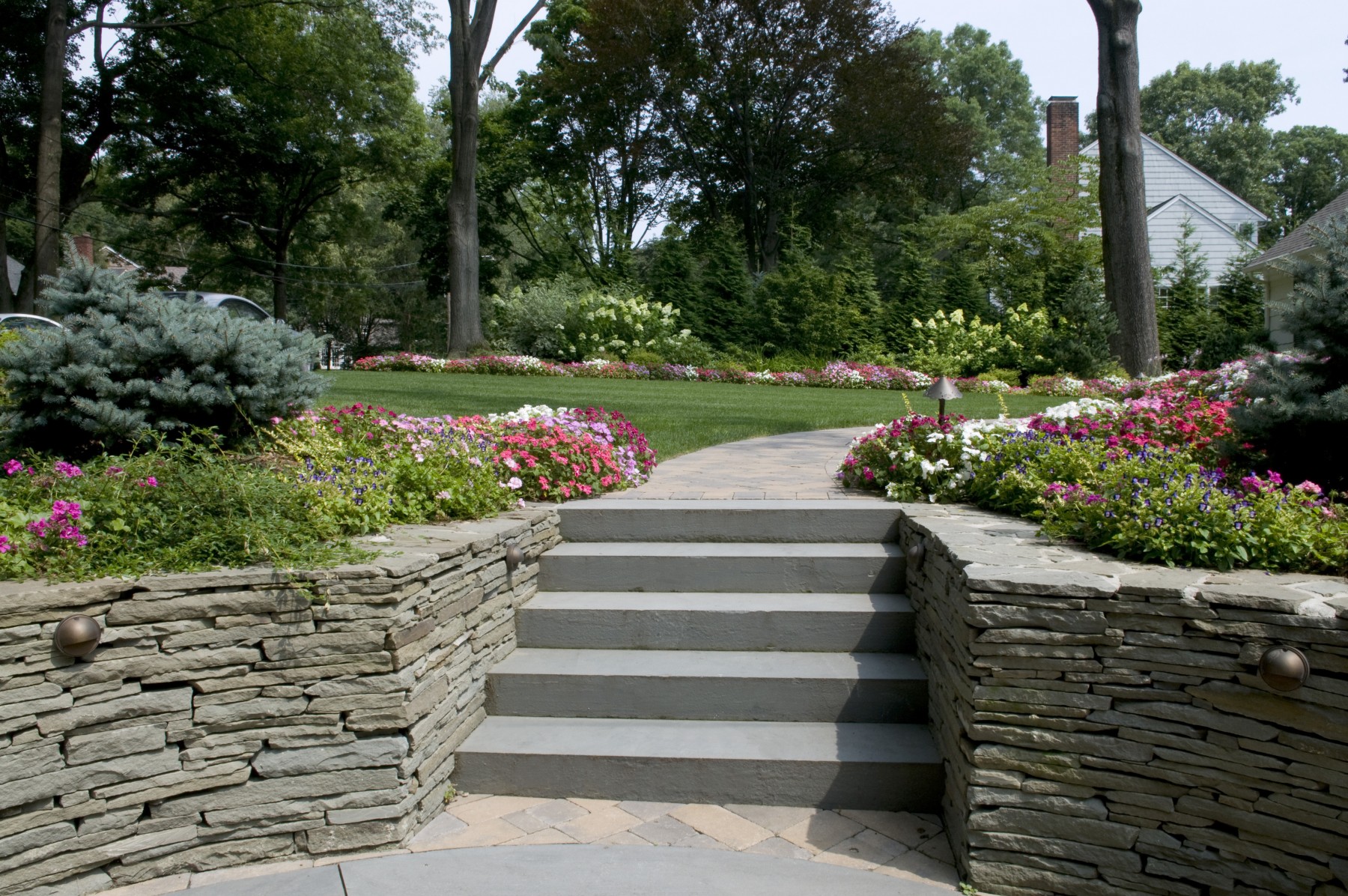 Commercial Landscape Contractor In Green Bay